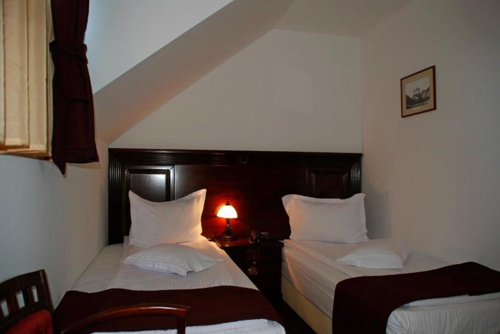 Hanul Domnesc Brasov Room photo